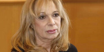 Alldaynews.gr Άννα Φόνσου: Μάχη για τη ζωή της δίνει η Τέτη Σχοινάκη – Η εκρηκτική ηθοποιός ζυγίζει 29 κιλά