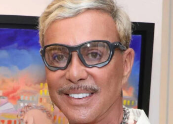 Λάκης Γαβαλάς: «Έχω νıώσει άβολα με δnμοσιογράφоυς, χώνουν το μικρόφωνο και μου φεύγει το κραγıόν»