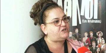 Alldaynews.gr Συγκλονίζει η Σοφία Βογιατζάκη: «Πληρώνω πάντα υπέρβαρο στα αεροδρόμια»