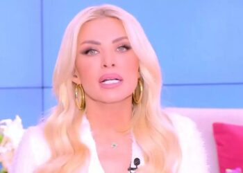 Alldaynews.gr Κατερίνα Καινούργιου: Συλλυπητήρια στη Φαίη Σκορδά για τον θάνατο του πατέρα της