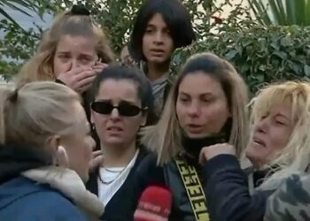 Τρομακτική κατολίσθηση έθαψε ζωντανούς σχεδόν 50 ανθρώπους (φωτο, video)