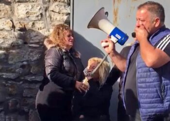 Άντζελα Δημητρίου – Όλγα Κιουρτσάκη: Άγριος τσακωμός στην Αμερική – «Δεν μπορεί να δει το εγγόνι της»