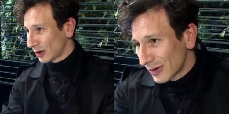 «Δεν είμαι το παιδί κανενός πια»: Συγκινεί ο Μιχάλης Σαράντης για την απώλεια των γονιών του (video)