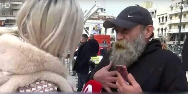 Μητέρα του Κ. Πολυχρονόπουλου: «Έχω να βάλω θερμοσίφωνα δύο χρόνια γιατί δεν έχει λεφτά να μου δώσει – Έλεγα ότι θα του την φέρουν»