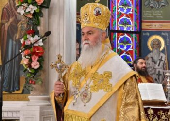 Μητροπολίτης Καλαβρύτων: «Το νομοσχέδιο για τα ομόφυλα ζευγάρια θα τελειώσει το DNA του Έλληνα»