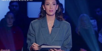 Alldaynews.gr «Είσαι παντρεμένος; Πού να βρεις;»: Άφωνος ο παίκτης, «πάγωσε» το στούντιο η Ευγενία Σαμαρά με τη φαρμακερή ατάκα (video)