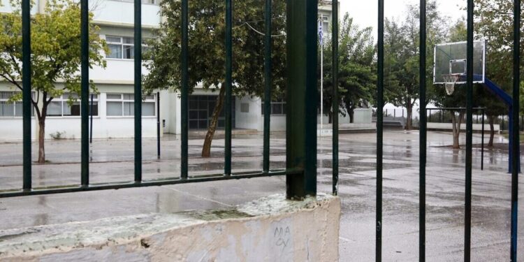 Alldaynews.gr Κλειστά σχολεία αύριο – Σε ποιες περιοχές δεν θα χτυπήσει κουδούνι