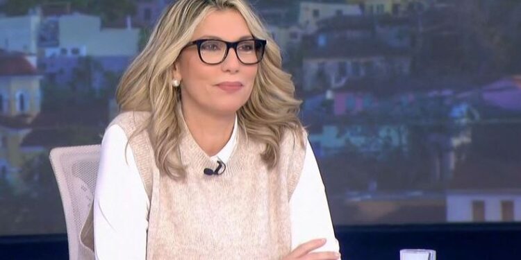 Alldaynews.gr Άννα Καραμανλή: Θα καταψηφίσω το νομοσχέδιο για τα ομόφυλα ζευγάρια. Ούτε ομοφοβική είμαι, ούτε έχω σκοτάδια