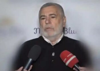 Μάκης Τσέλιος: «Θα μπορούσα να έχω κάνει ένα παιδί με γυναίκα και να μένω με τον φίλο μου»