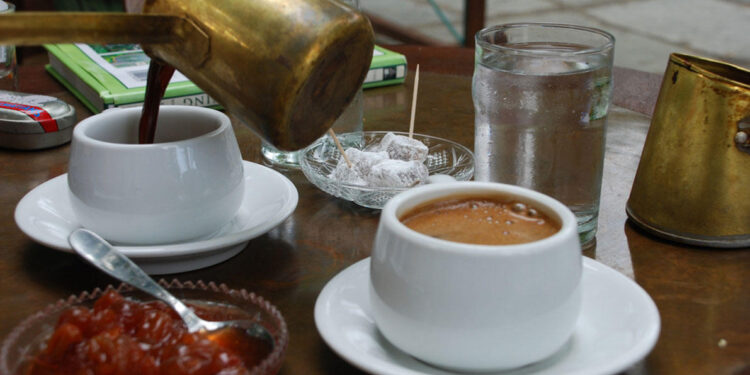 Alldaynews.gr Ο λόγος που ο ελληνικός καφές είναι το κλειδί της μακροζωίας