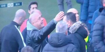 Alldaynews.gr Χαμóς με τον Μπέο στο Κηφισιά – Βόλος: «Τι έφερες τους μπράβοuς; Θα μου κ… τα μ…»