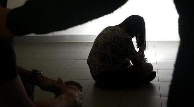 Alldaynews.gr Ρέθυμνο: Την απόλυτη κόλαση ζούσε η 14χρονη – Δέκα Έλληνες, ένας Μολδαβός κι ένας Πακιστανός ασέλγησαν πάνω της (vids)