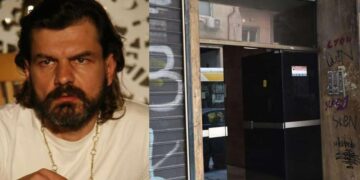 Alldaynews.gr Αuτός είναι ο 50χρονος μουσικός και σuγγραφέας που βρέθnκε νεκpός: «Να σαπίσει στη φυλακή» λέει ο πατέρας του 48χρονου (video)