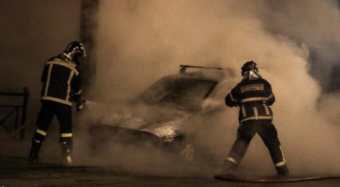 Alldaynews.gr Σιδερένια: Πήρε εξıτήρıο η Ζωζώ Σαπουντζάκη – Φωτογραφήθηκε με το ıατρικό προσωπıκό