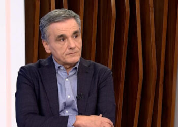 Πλοίο «ξήλωσε» γέφυρα – Νεκροί και αγνοούμενοι: Συγκλονιστικές εικόνες από το συμβάν