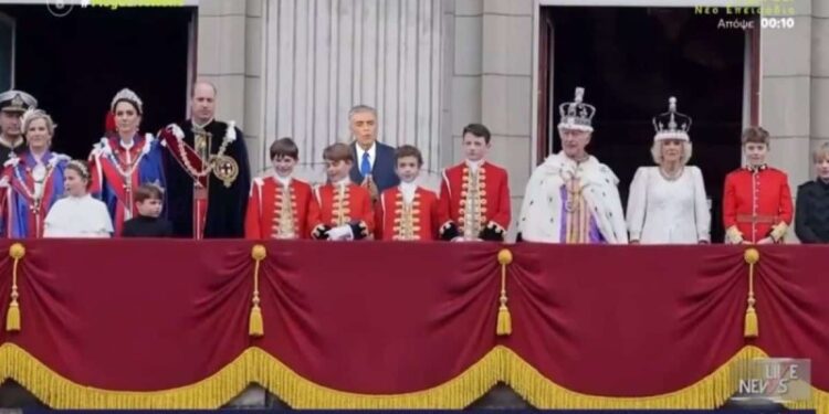 Alldaynews.gr Νέο έπος Ευαγγελάτου: Ανέβηκε στο μπαλκόνι του Μπάκιγχαμ με όλη τη βασιλική οικογένεια!