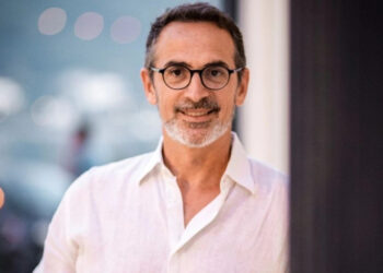 Κώστας Κρομμύδας: «Η αδελφή μου σκοτώθηκε με έναν φρικτό τρόπο στην αυλή του σπιτιού μας»