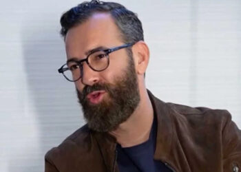 Άγγελος Μπράτης: «Δε θέλω ο σύντροφός μου να έχει ξuρισμένες γάμπες, μου αρέσοuν οι τρiχες»