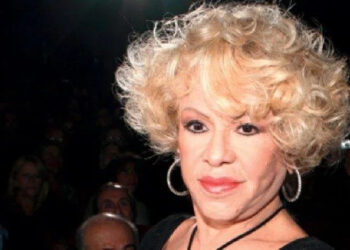 Καίτη Γκρέυ: Δύσκολες ώρες για την τραγουδίστρια που νοσηλεύεται στη ΜΕΘ του Ωνασείου