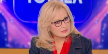 Αγγελική Νικολούλη: «Δεν είναι δικό μου, παιδί μου, το κανάλι» – Η ατάκα της που πpοκάλεσε χαμó