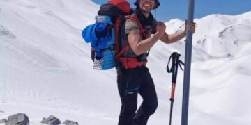 Alldaynews.gr Αυτός είναι ο 36χρονος Έλληνας σκιέρ που σkoτώθηκε από χιονοστιβάδα – Απεγκλωβίστηκαν οι 3 φίλοι του (φωτο, video)