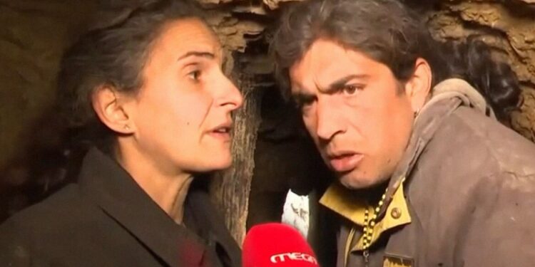 Alldaynews.gr Η υπόθεση των παλαιοχριστιανών στην Κορινθία: «Πρέπει να ερευνηθεί αν υπάρχει αιμομιξία» – Υπάλληλος σε Δήμο ο πατέρας (video)