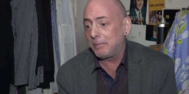 Alldaynews.gr Γιώργος Λαμπάτος: Με πλησιάζουν και μου δίνουν χρήματα, ό,τι έχει ο καθένας, 50-60 ευρώ