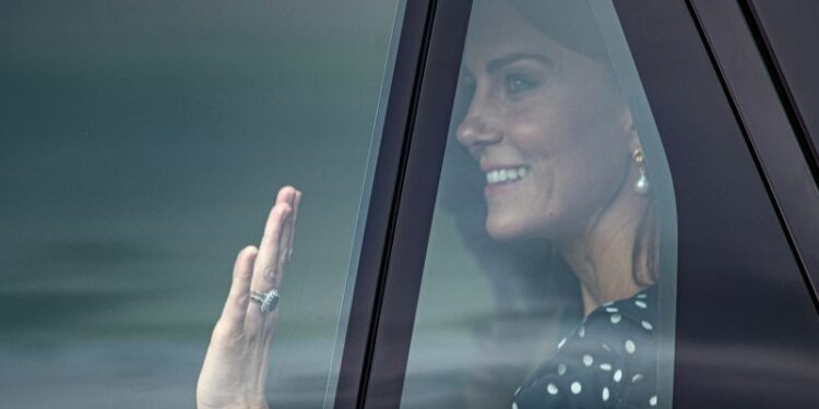 Μυστήριο με την Κέιτ Μίντλετον: «14 μέρες μέσα μέσα στο νοσοκομείο δεν…» – Οι φήμες εξακολουθούν να οργιάζουν