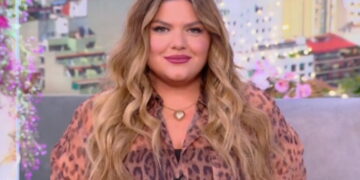 Alldaynews.gr Η Δανάη Μπάρκα σχολιάζει όλο νόημα: «Μπορεί πάνω σε μια λανθασμένη εικόνα, να διατυπωθεί η εικόνα για κάποιον άλλον»