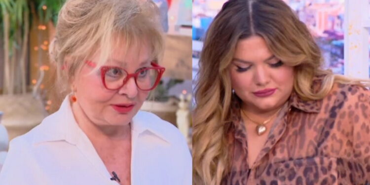 Alldaynews.gr Βίκυ Παγιατάκη σε Δανάη Μπάρκα: «Άλλα μου λένε τα χείλια σου και άλλα τα φιλιά σου»