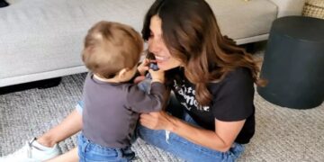 Alldaynews.gr Σε πελάγη ευτυχίας η Πόπη Τσαπανίδου – «Ο Αουρέλιο ξεπρόβαλε από την κοιλιά μου…»