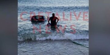 Τσακώθηκαν και της έριξε το αυτοκίνητο στη θάλασσα – Ο άγριος καυγάς και η εκδίκηση (φωτο, video)