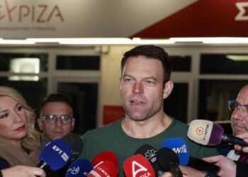 Στέφανος Κασσελάκης – Τελεσίγραφο σε εσωκομματικούς και κριτική στα ΜΜΕ: «Με στηρίζετε ως τις εθνικές εκλογές ή προσφεύγω ξανά στη βάση, εγώ δεν θα γίνω Ιφιγένεια» (video)