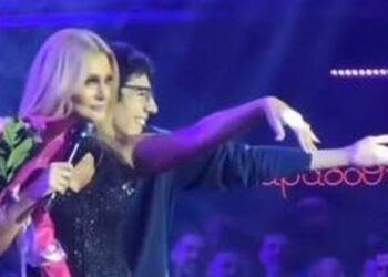 Νατάσα Θεοδωρίδου: Δέχθηκε πρόταση γάμου με μονόπετρο επί σκηνής από 18χρονο θαυμαστή της