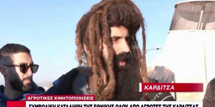 Χαμός σήμερα με τον Έλληνα αγρότη με το ιδιαίτερο μαλλί: «Δεν ξέρω τί είναι αυτό που καλλιεργεί αλλά θα ορκιζόμουν ότι καπνίζεται»