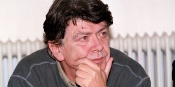 Alldaynews.gr Θρήνος στον καλλιτεχνικό κόσμο: «Έφυγε» από τη ζωή ο συνθέτης και τραγουδοποιός Δήμος Μούτσης