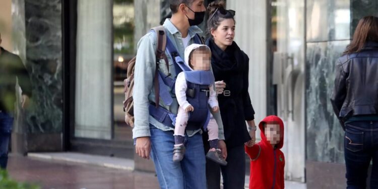 Alldaynews.gr Ο Κοντιζάς αποκάλυψε την αστεία ιστορία γνωριμίας με την Λαρισαία σύζυγό του – “Σου έδωσε τηλέφωνο η Κινέζα;” (video)