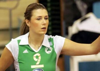 Σοκ στο ελληνικό βόλεϊ: Πέθανε στα 46 της από ανακοπή καρδιάς η Ρούξι Ντουμιτρέσκου – Ήταν η πρώτη σύζυγος του Αλέξανδρου Νικολαΐδη