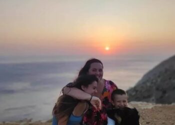 Alldaynews.gr “Μπήκα σε μια άλλη διάσταση”: Η 46χρονη Έφη παράτησε την Αθήνα & έχτισε μια νέα ζωή στη Γαύδο με τα 3 παιδιά της