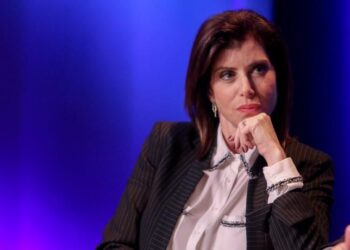 Παραβίαση δεδομένων: Δικαστική προσφυγή σε πέντε χώρες από απόδημους για τα email της Ασημακοπούλου (vids)