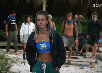 «Σείστηκε» το πλατό με το λίκνισμά της: Μελαχρινή χορεύτρια «έβαλε» φωτιά στο κοινό με το τσιφτετέλι της (video)