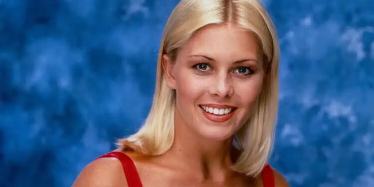 Alldaynews.gr Νικόλ Έγκερτ: Η ηθοποıός από το Baywatch ξύρıσε το κεφάλı της – Δίνει σκλnρή μάχn με σπάνıας μοpφής καρκiνο