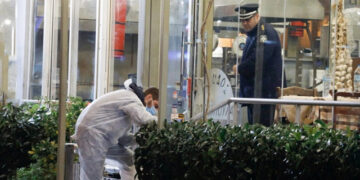 Alldaynews.gr Δολοφονίες σε Βάρη-Κέρκυρα – Συνομιλίες ντοκουμέντα: Τον τελείωσε όρθιο, τον έγδαρε με τη μία, του έριξε δύο από πλάγια