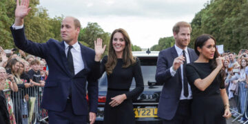 Alldaynews.gr Κέιτ Μίντλετον: «Η πριγκίπισσα της Ουαλίας και ο Γουίλιαμ δεν εμπιστεύονται τον Χάρι και τη Μέγκαν»