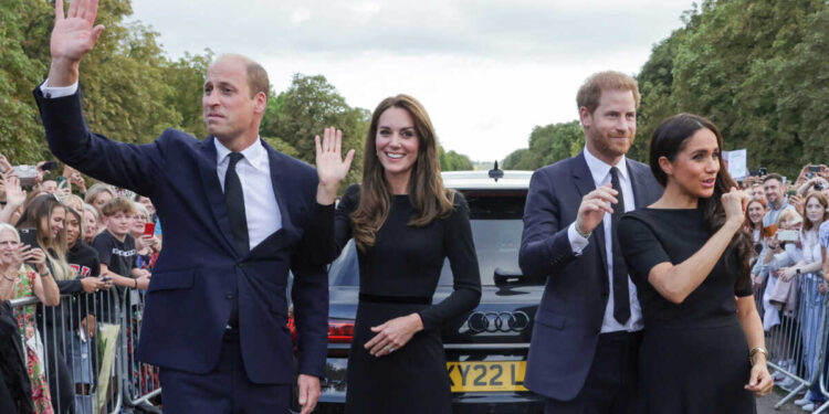 Alldaynews.gr Κέιτ Μίντλετον: «Η πριγκίπισσα της Ουαλίας και ο Γουίλιαμ δεν εμπιστεύονται τον Χάρι και τη Μέγκαν»