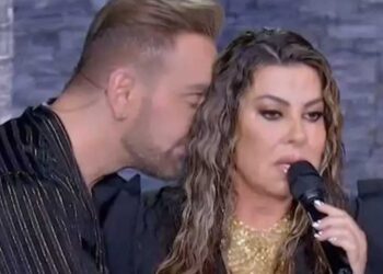 «Έχω θέμα σοβαρό»: «Πάγωσε» το πλατό η Άντζελα Δημητρίου με την ξαφνική ανακοίνωση – Ξαφνική αποχώρηση από το J2US