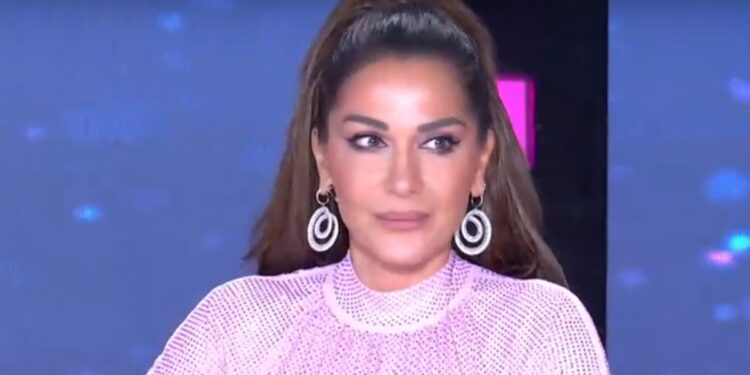 Alldaynews.gr Με 1 φράση τα είπε όλα: Εμφανώς καταβεβλημένη, με τρεμάμενη φωνή η Βανδή στο J2US μετά το έμφραγμα του Μπισμπίκη