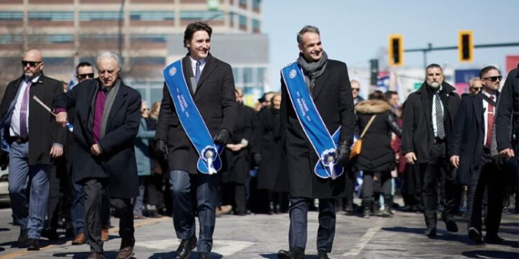 25η Μαρτίου: Μητσοτάκης και Τριντό στην μεγάλη παρέλαση του Μόντρεαλ (video)