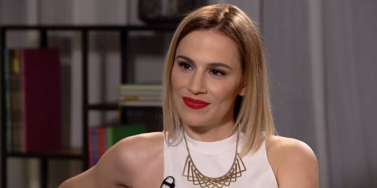 Alldaynews.gr Νάντια Μπουλέ