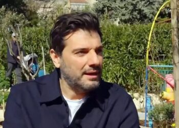 Θρήνος για τη Ντανιέλα: Μπήκε σε αεροπλάνο να ξεπεράσει το φόβο της, γλίστρησε απ’το κάθισμά & έπεσε νεκρή